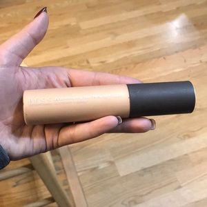 Becca Shimmering Skin Perfector Liquid